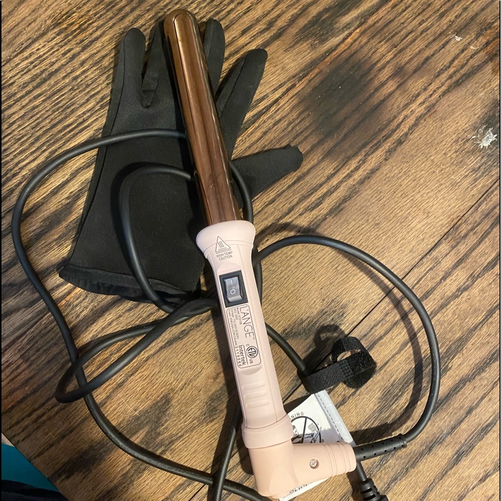 Styling wand